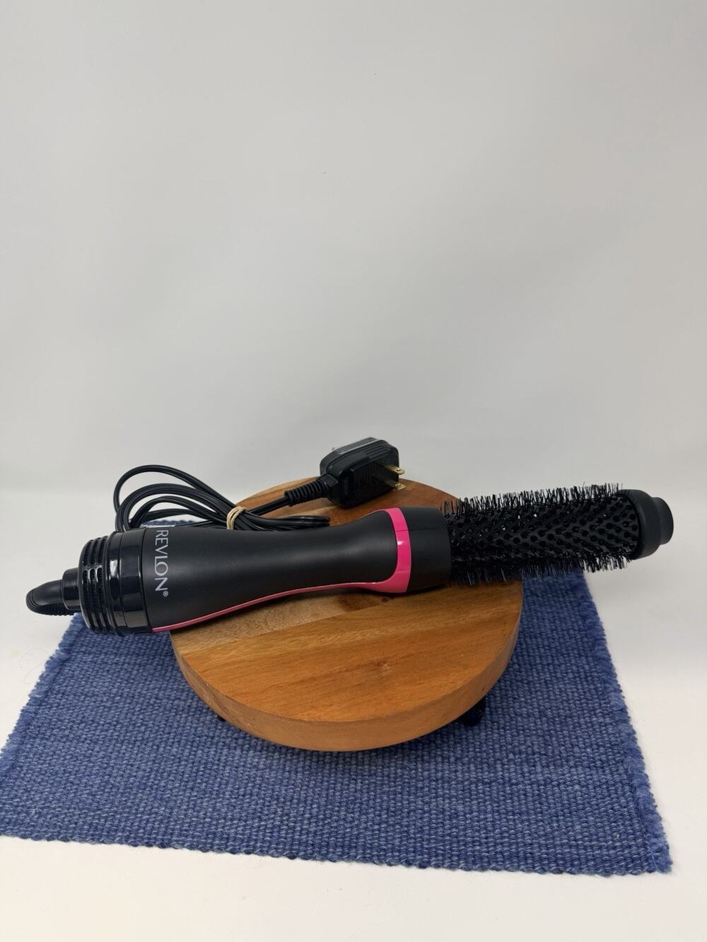 Revlon RVDR5292 Brush Dryer Black Pink Hot Air Styler Adjustable Heat Cool Tip
